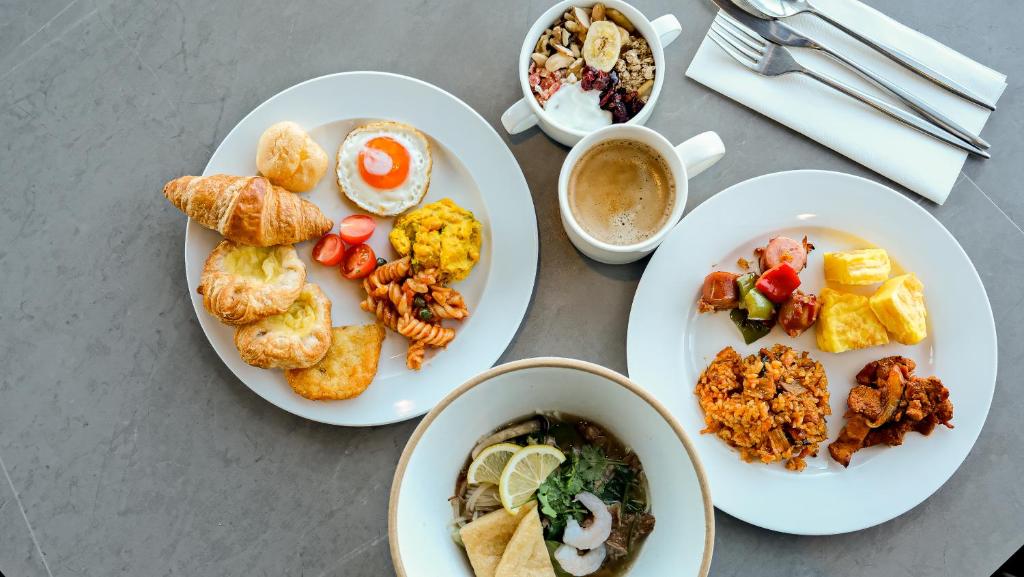 Jídlo v hotelu nebo okolí