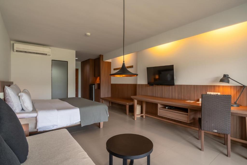 Sunprime Kamala Beach - 12