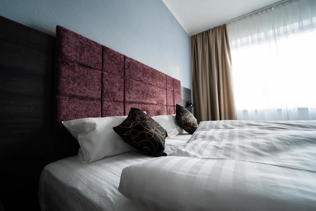 PEN Smart Hotel - Double Room