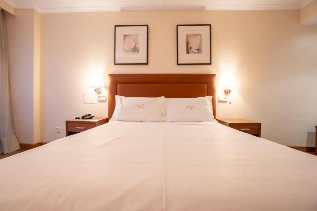 Aparto-Hotel Rosales - 9