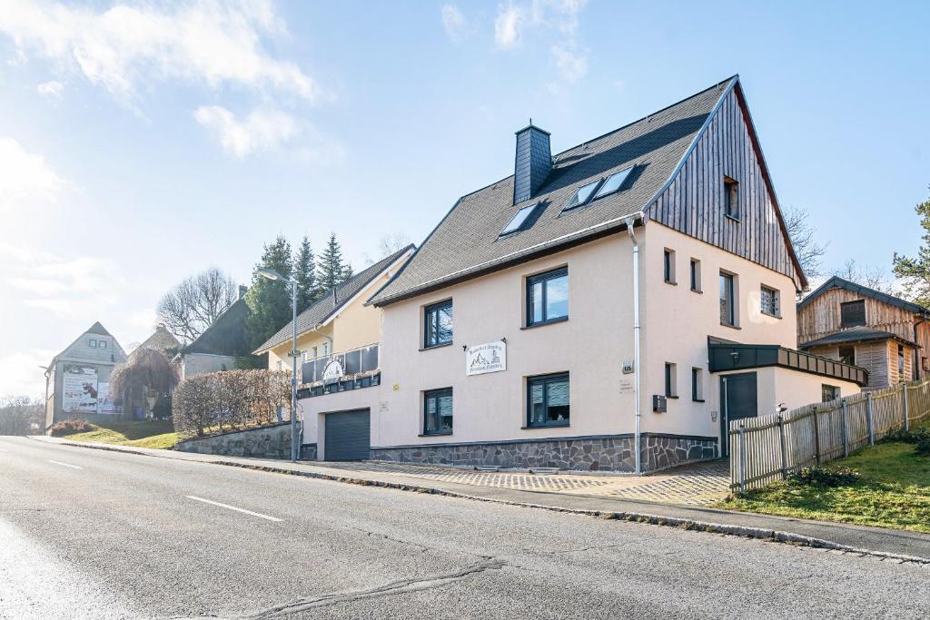 Budova, kde se prázdninový dům nachází