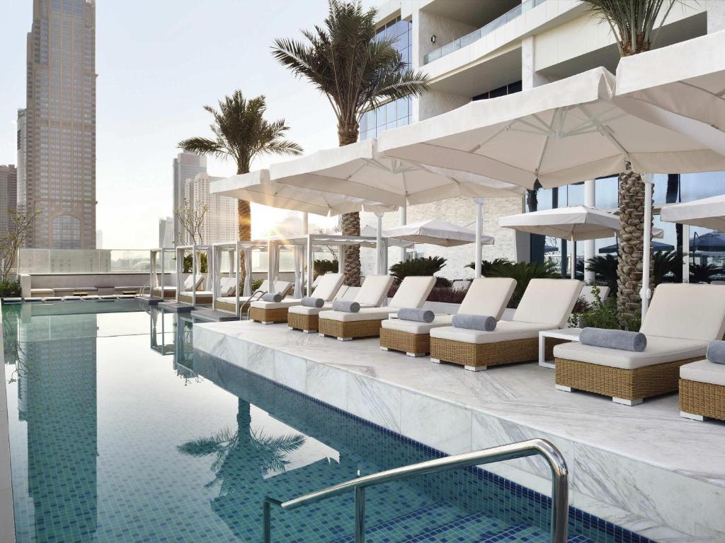 Bazén v ubytování Grand Plaza Mövenpick Media City nebo v jeho okolí