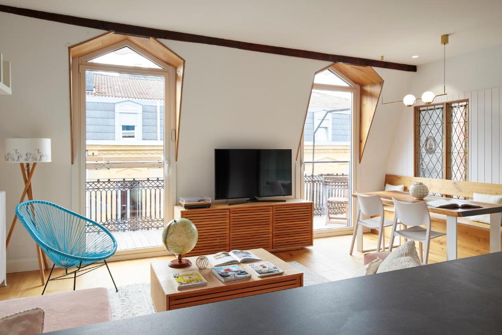 Arratik by FeelFreeRentals