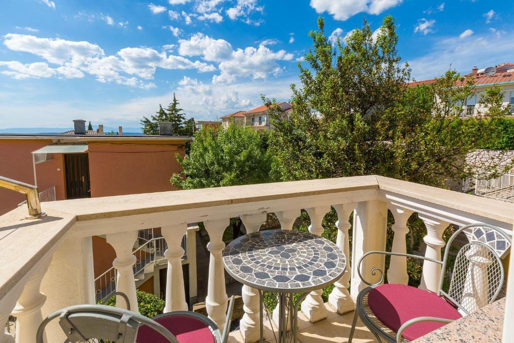Lauschiges Apartment nur 300 Meter zum Strand mit Meerblick und Kinderschaukel