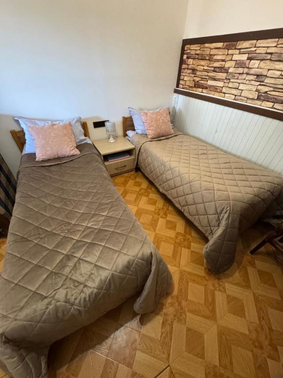 เตียงในห้องที่ Lovely Goris