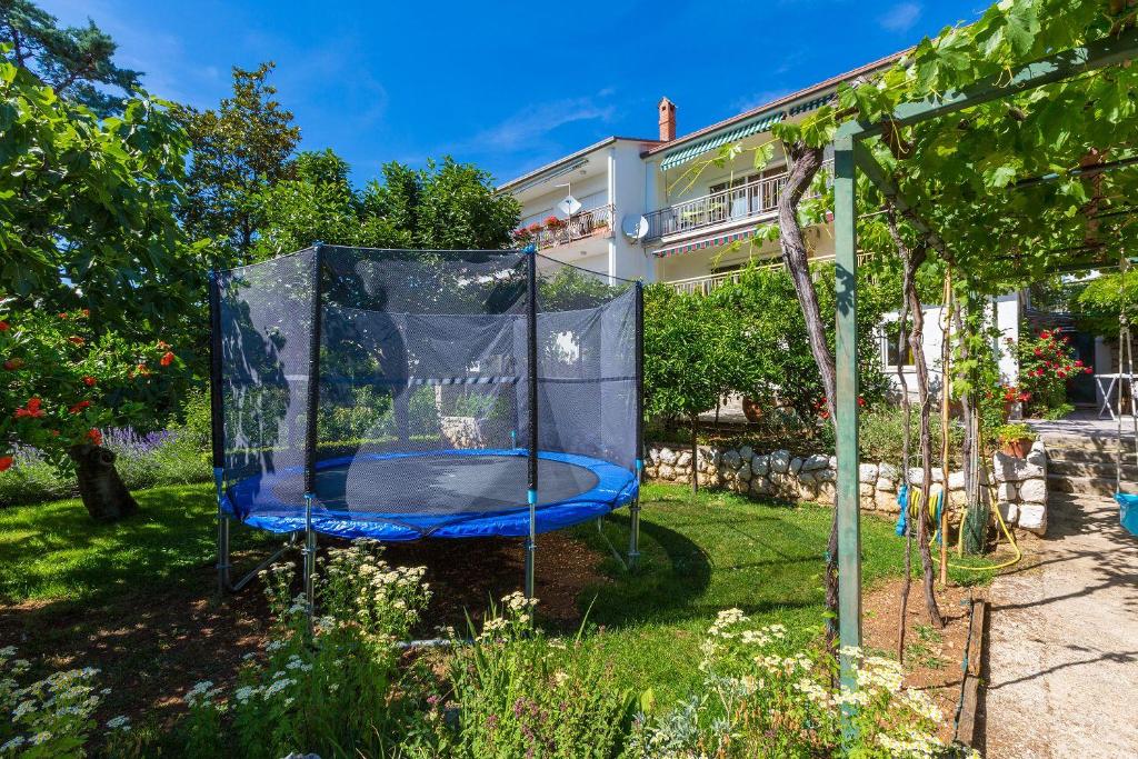 Hundefreundliches Apartment nur 500 Meter zum Strand mit mediterraner Terrasse