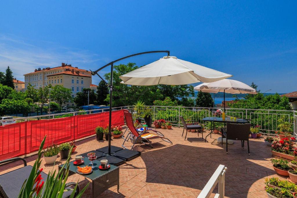 Hundefreundliches Apartment nur 300 Meter zum Sandstrand mit Meerblick