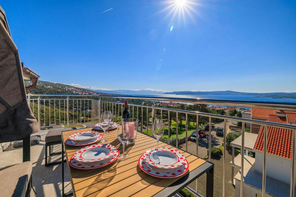 Atemberaubendes Apartment mit tollem Meerblick, Waschmaschine, Grillbereich