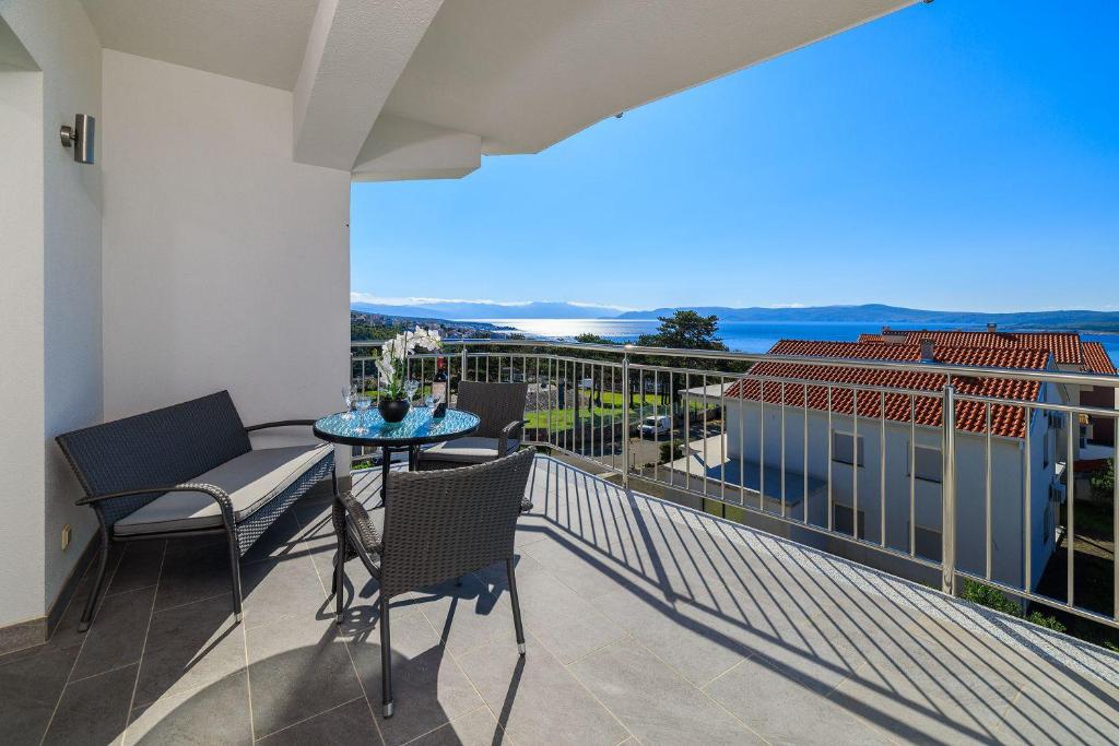 Lichtdurchflutetes Apartment mit Grillbereich, Meerblick, Waschmaschine