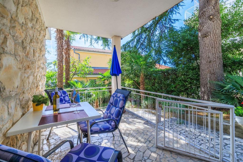 Mediterranes Apartment nur 260 Meter zum Strand mit Grill, Klima, WiFi