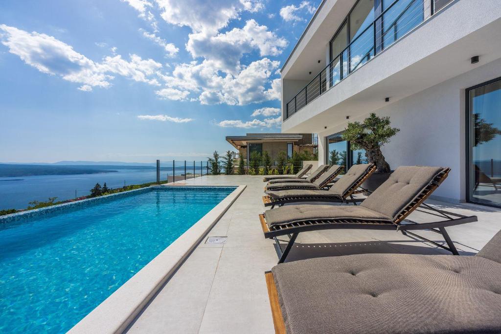 Luxusvilla mit Panoramablick auf die Kvarner Bucht, Privatpool, BBQ-Bereich, Waschmaschine