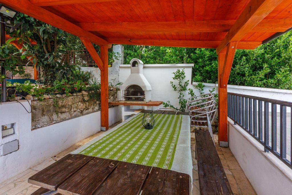 Hundefreundliches Apartment nur 230 Meter zum Strand mit 4 Klimaanlagen, Parkplatz, Meerblick