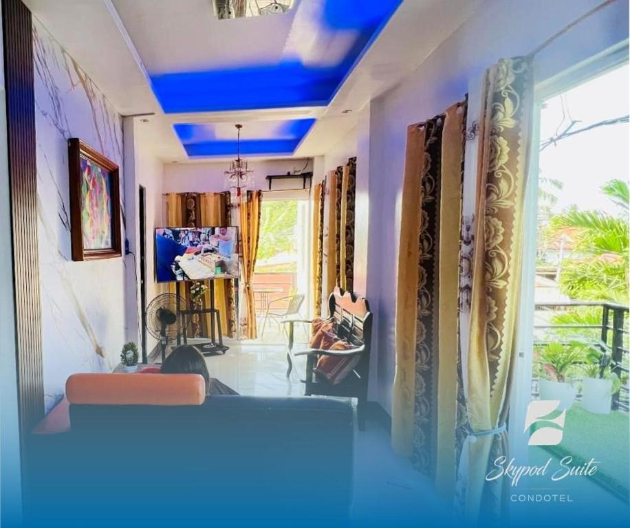 Et tv og/eller underholdning på Sky-POD Unit#2 Hotel inspired Suite in Roxas City