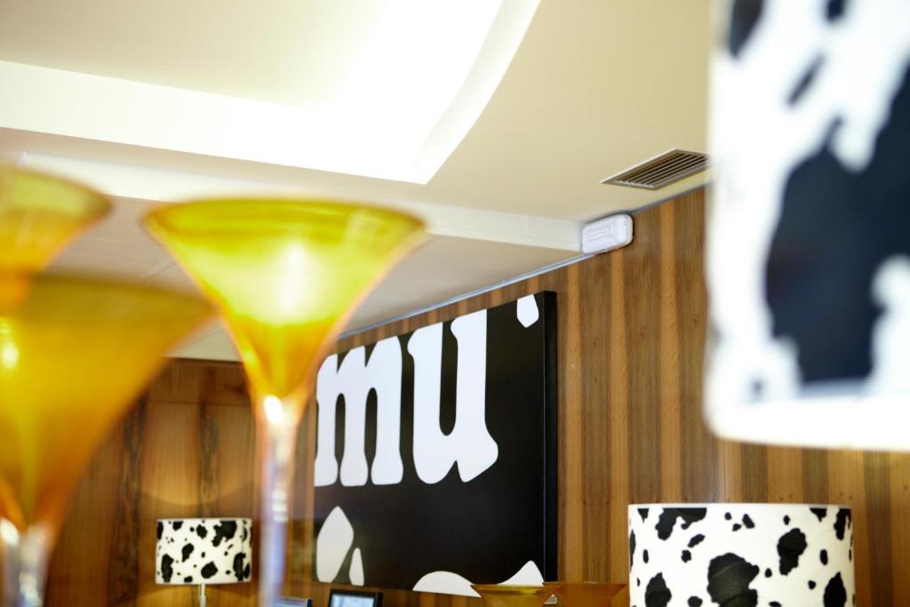 TV a/nebo společenská místnost v ubytování Hotel MU