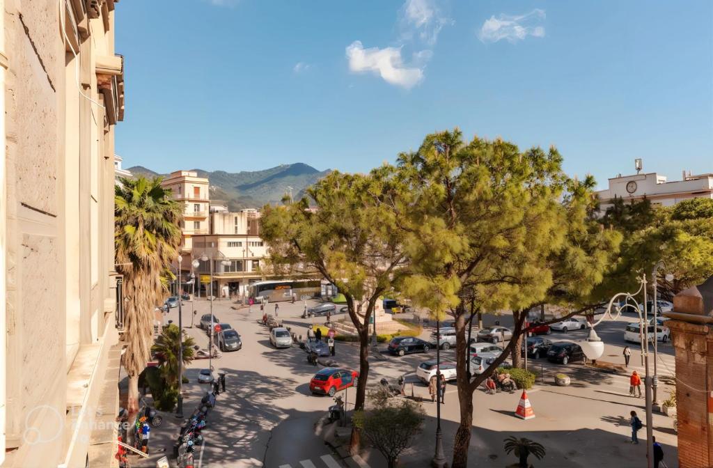 B&B Un Passo Dal Treno Piazza Vittorio Veneto 36-Salerno Station - 7