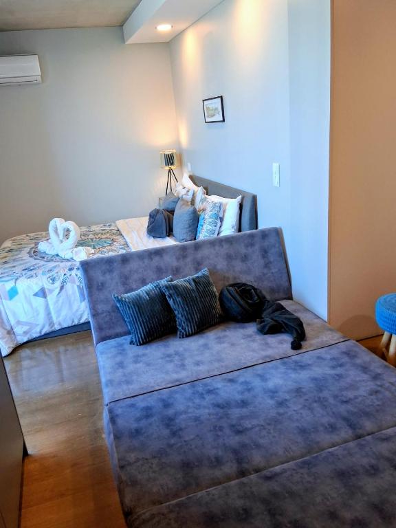 White Design Apartment - 18