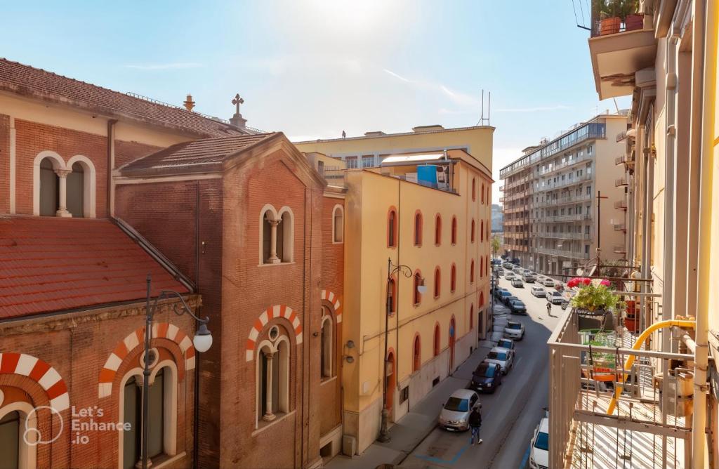 B&B Un Passo Dal Treno Piazza Vittorio Veneto 36-Salerno Station - 8