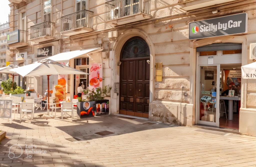 Khu vực xung quanh gần chỗ nghỉ nhà dân