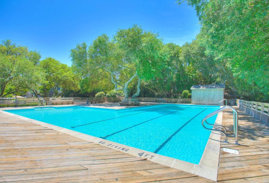 Hồ bơi trong/gần GTS39 - Duck Chili