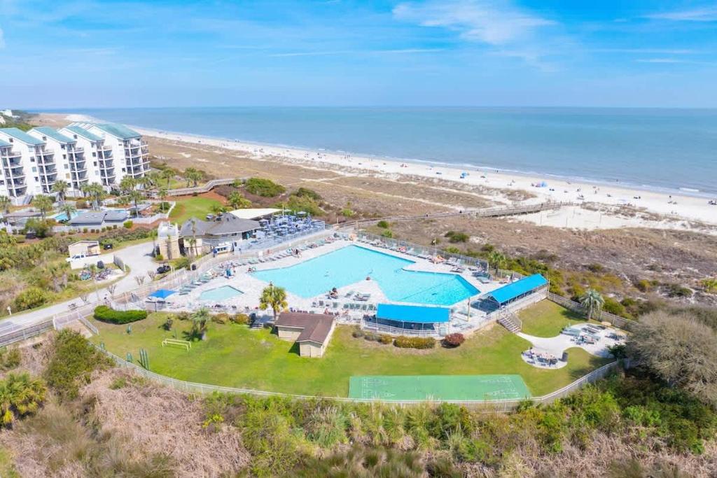 Hồ bơi trong/gần OV A-104 Ocean Villa - Ocean Front Resort Sleeps