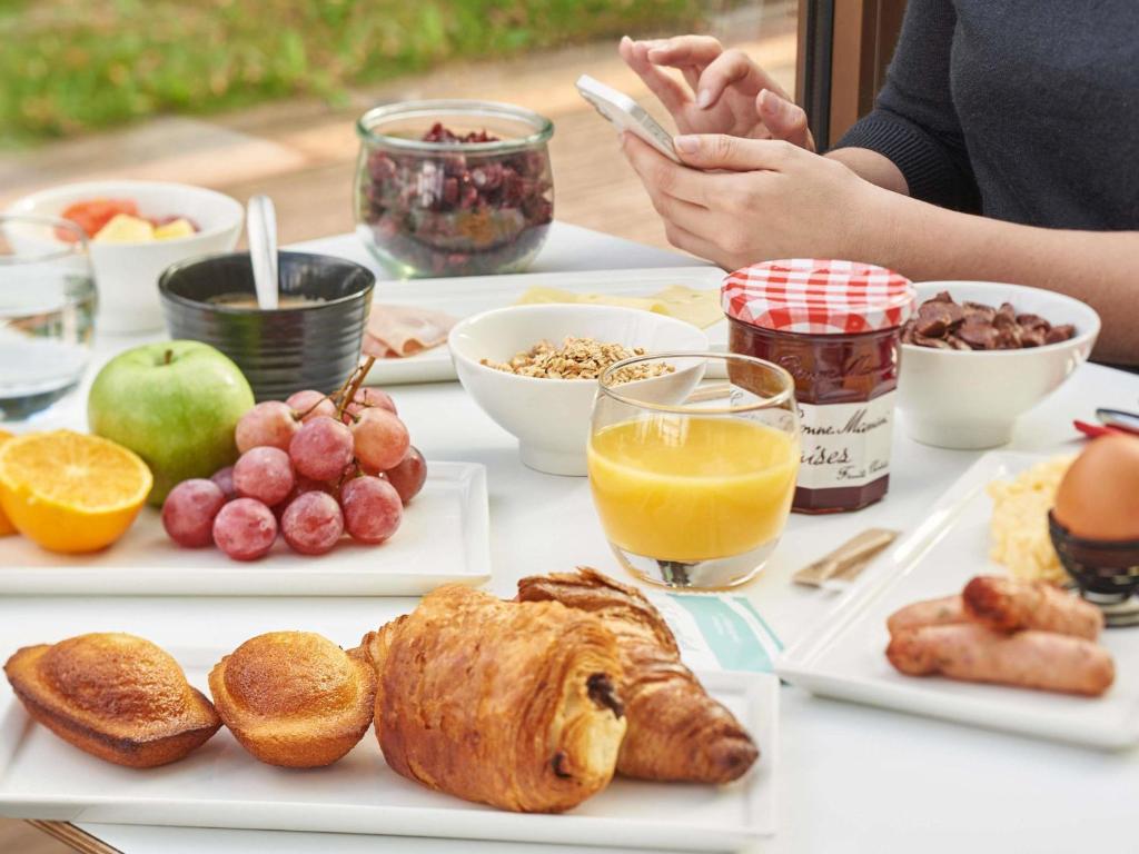 Jídlo v hotelu nebo okolí