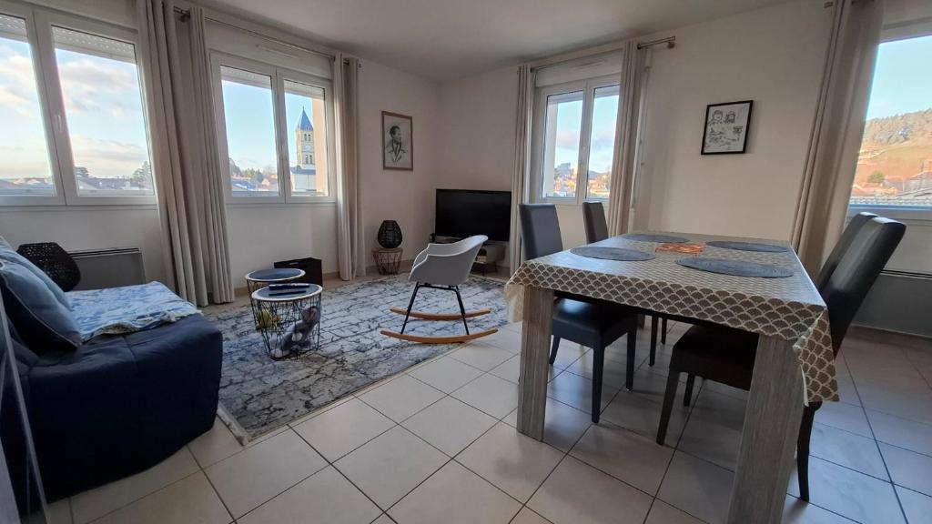 Et opholdsområde på Apppartement 2 pièces centre-ville