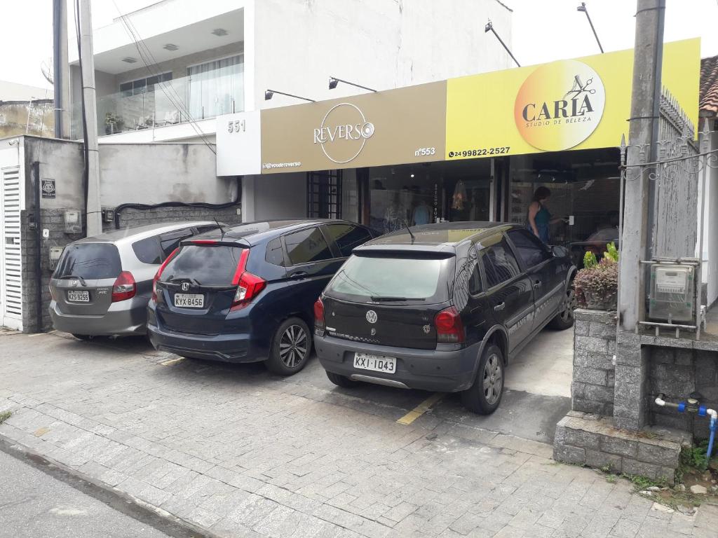 Fotografie z fotogalerie ubytování Apartamento com Quintal - Ar Cond - Ótima Localização v destinaci Volta Redonda