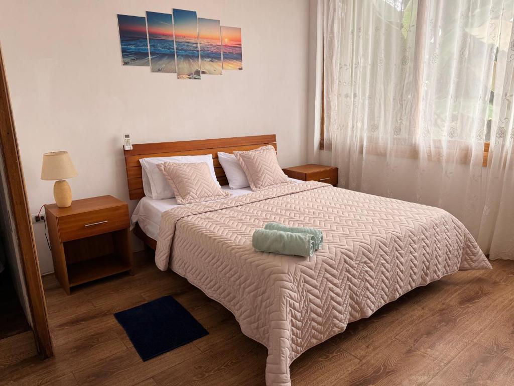 En eller flere senge i et værelse på ROOM COLIBRÍ - La Casa de Eros