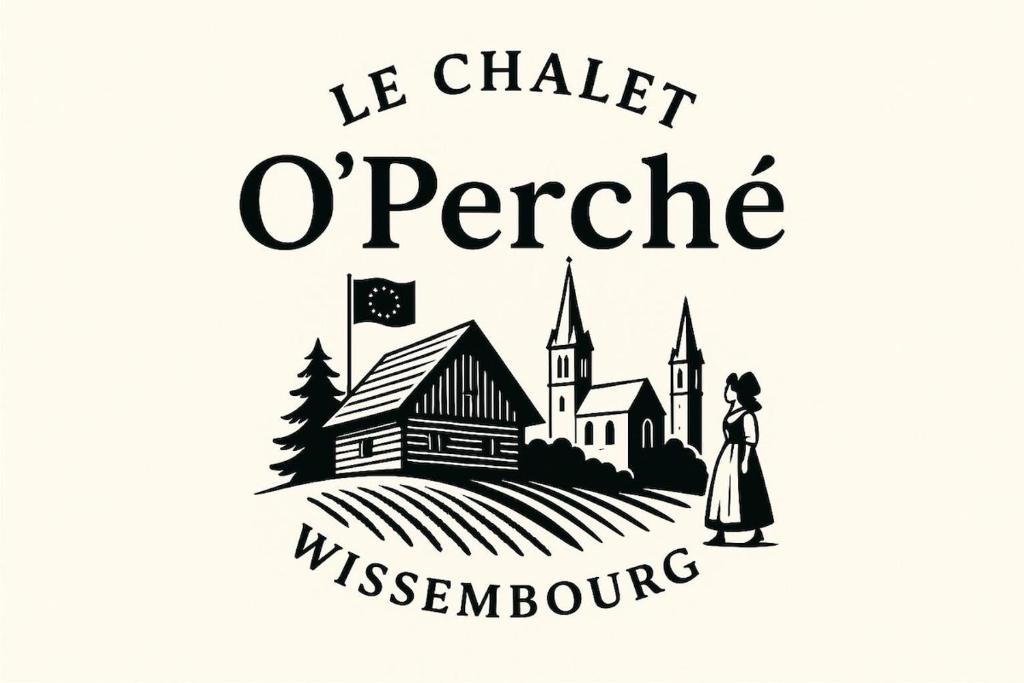 ein Etikett für einen Weinkeller mit einem Dorf und einer davor stehenden Frau. in der Unterkunft Le chalet O'Perché - Wissembourg in Wissembourg