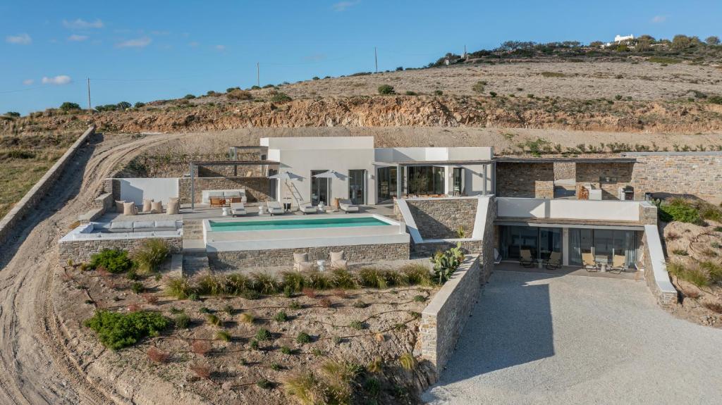 Kolam renang di atau dekat dengan Avera Villas