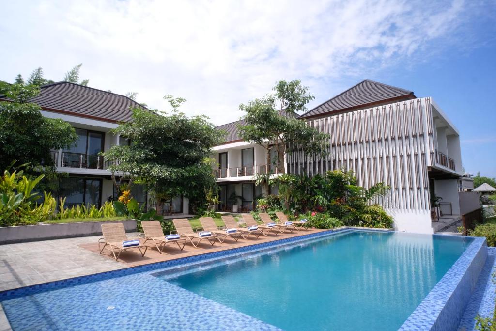 Hồ bơi trong/gần The Ledge Uluwatu