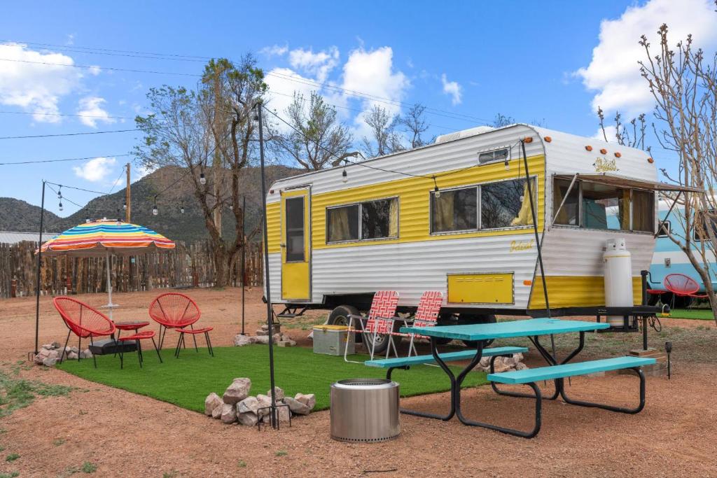 Starlite Vintage Resort photo