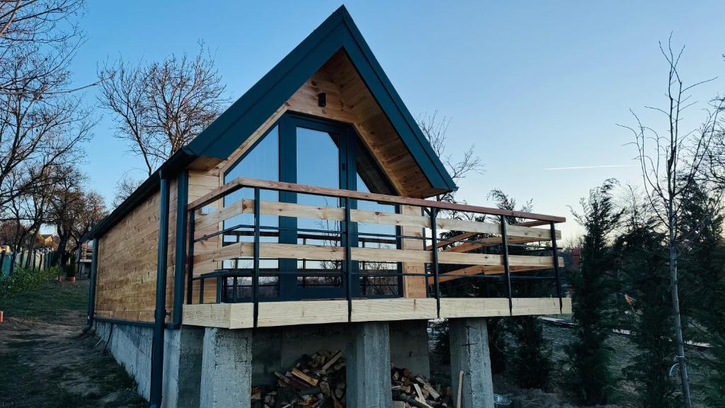 Gambar di galeri bagi IezerVenture Cabins - Pai di Şelari