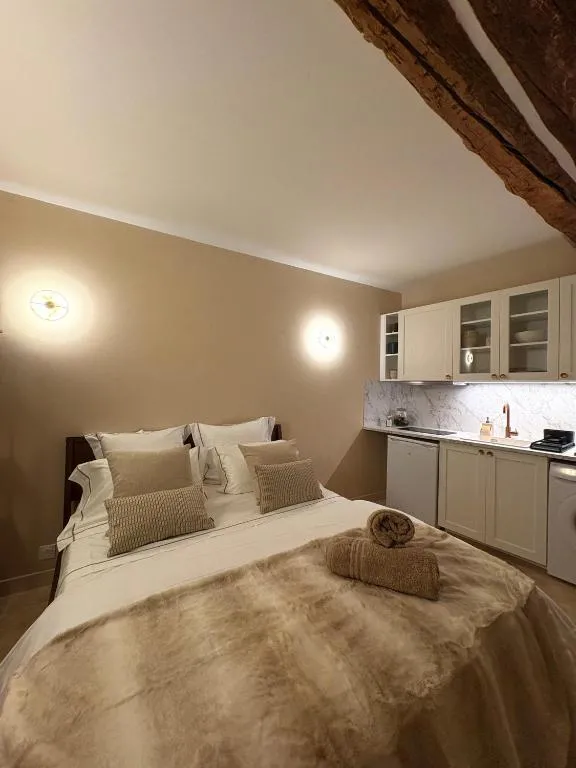 Authentic Provençal Studio
