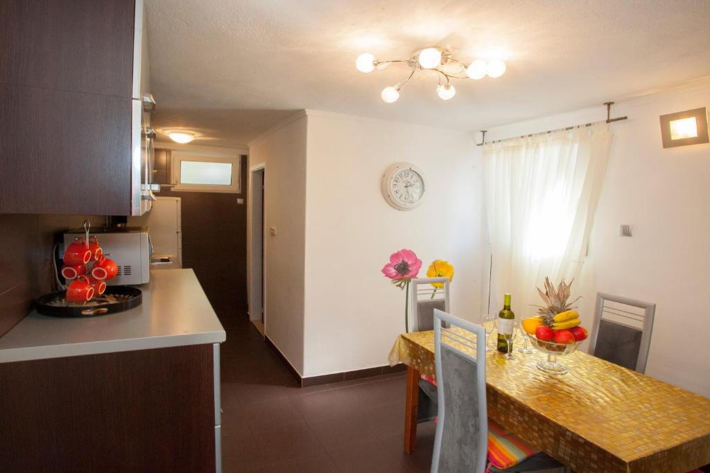 Kuchyňa alebo kuchynka v ubytovaní Apartment Welcome