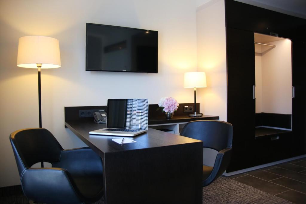 Schiller 5 Hotel - Resim 35