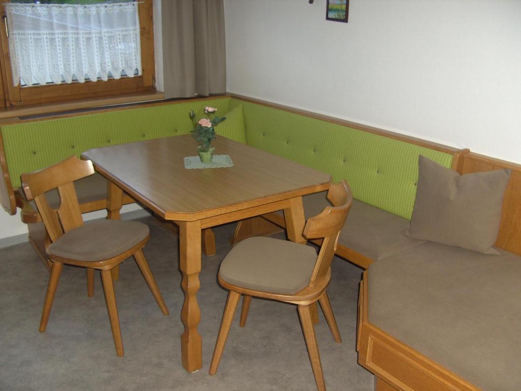 Posedenie v ubytovaní Ferienwohnung Hippach - Monika Sporer