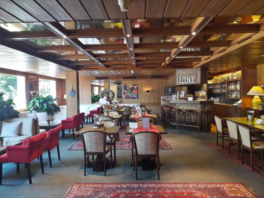 Restaurace v ubytování Hôtel de la Forêt