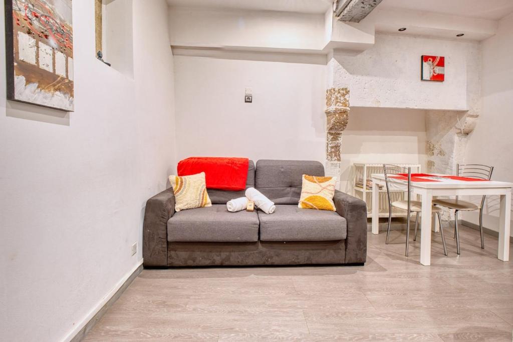 Posezení v ubytování Studio Limogeanne centre historique, calme