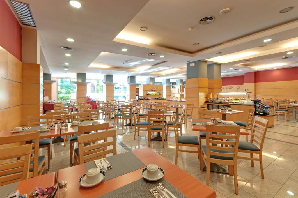 Restaurace v ubytování Sol Port Cambrils Hotel