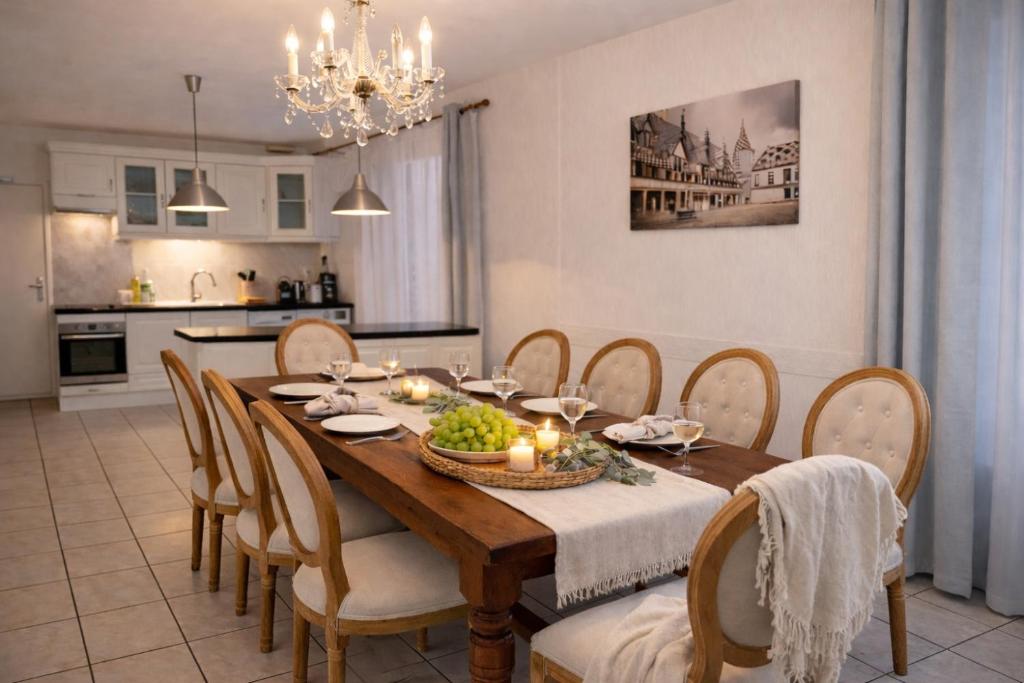 Kuchyň nebo kuchyňský kout v ubytování Maison à Beaune