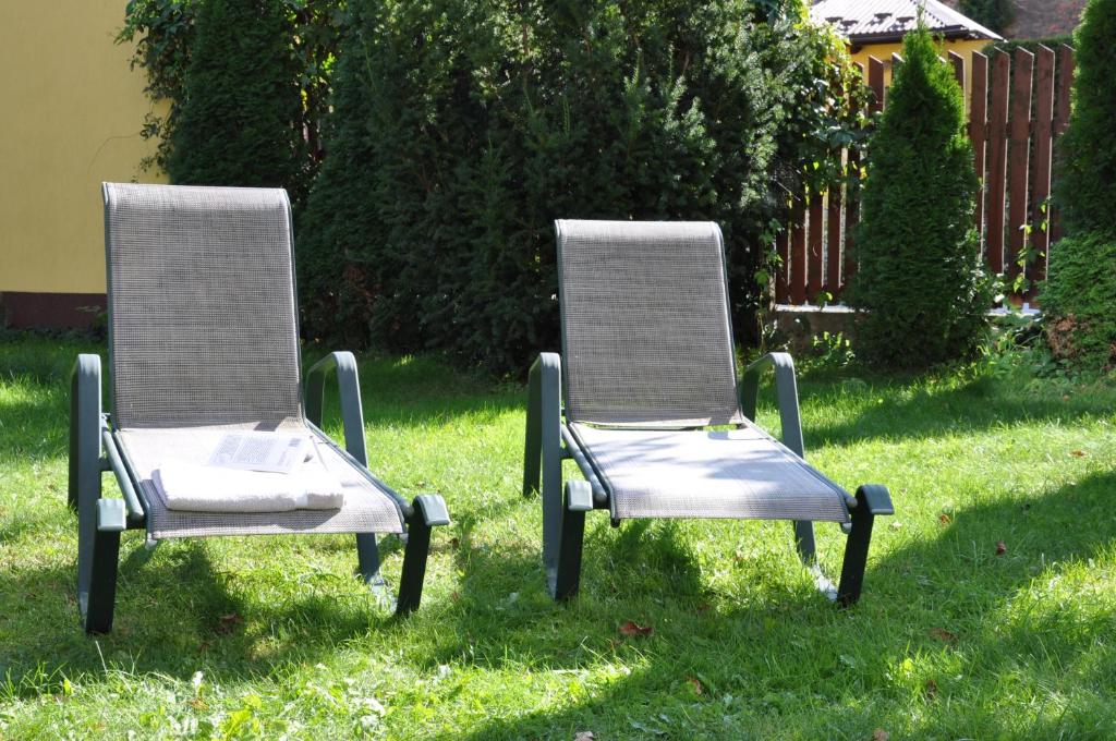 Vonkajšia záhrada v ubytovaní BE WELL 3-Rooms Apartment with Parking and Garden