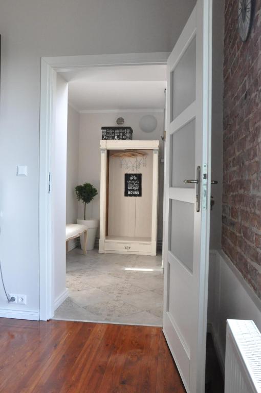 Fotografia z galérie ubytovania BE WELL 3-Rooms Apartment with Parking and Garden vo Varšave