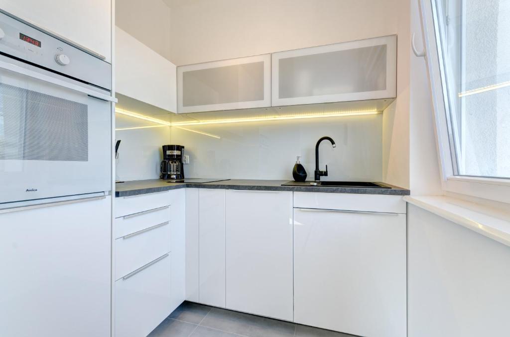 RentApart Sadova - 14