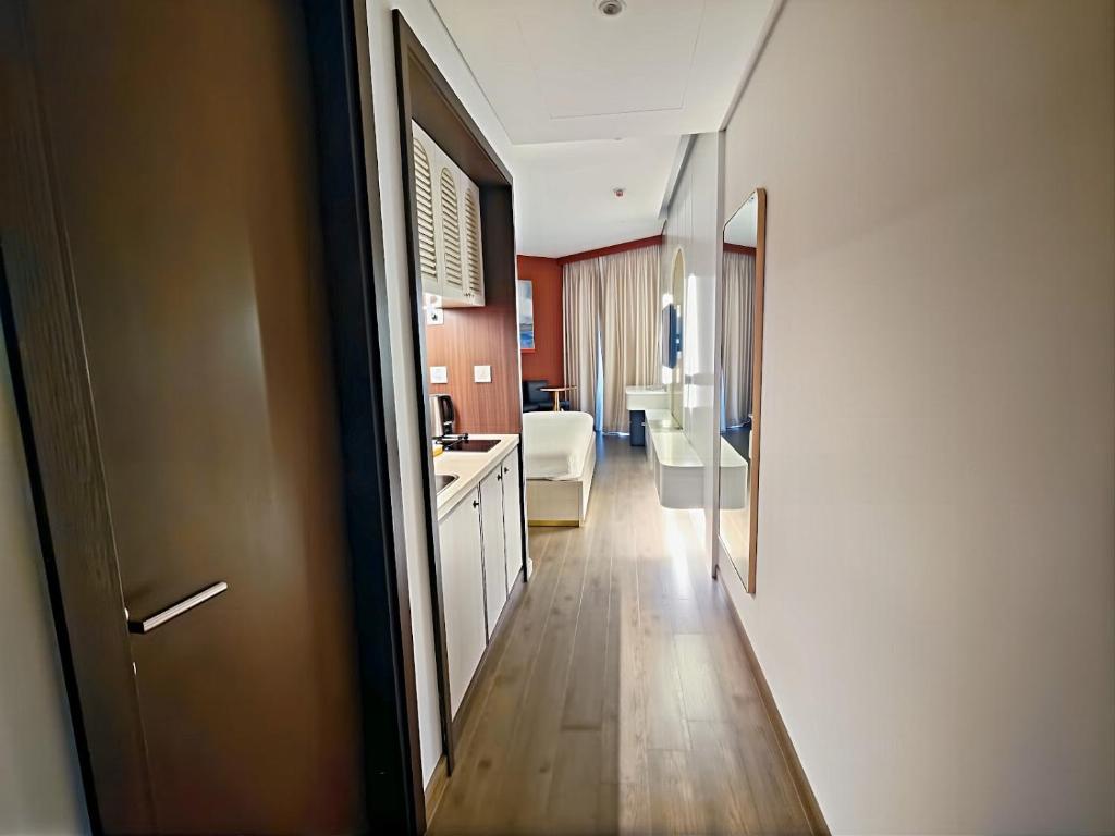 Studio Nhìn Ra Biển
