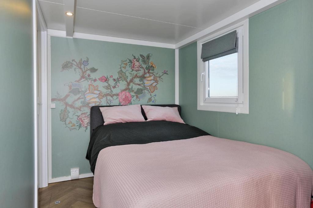 Hausboot und Zimmervermietung Boot & Bike Hansestadt Anklam - Casa De Un Dormitorio