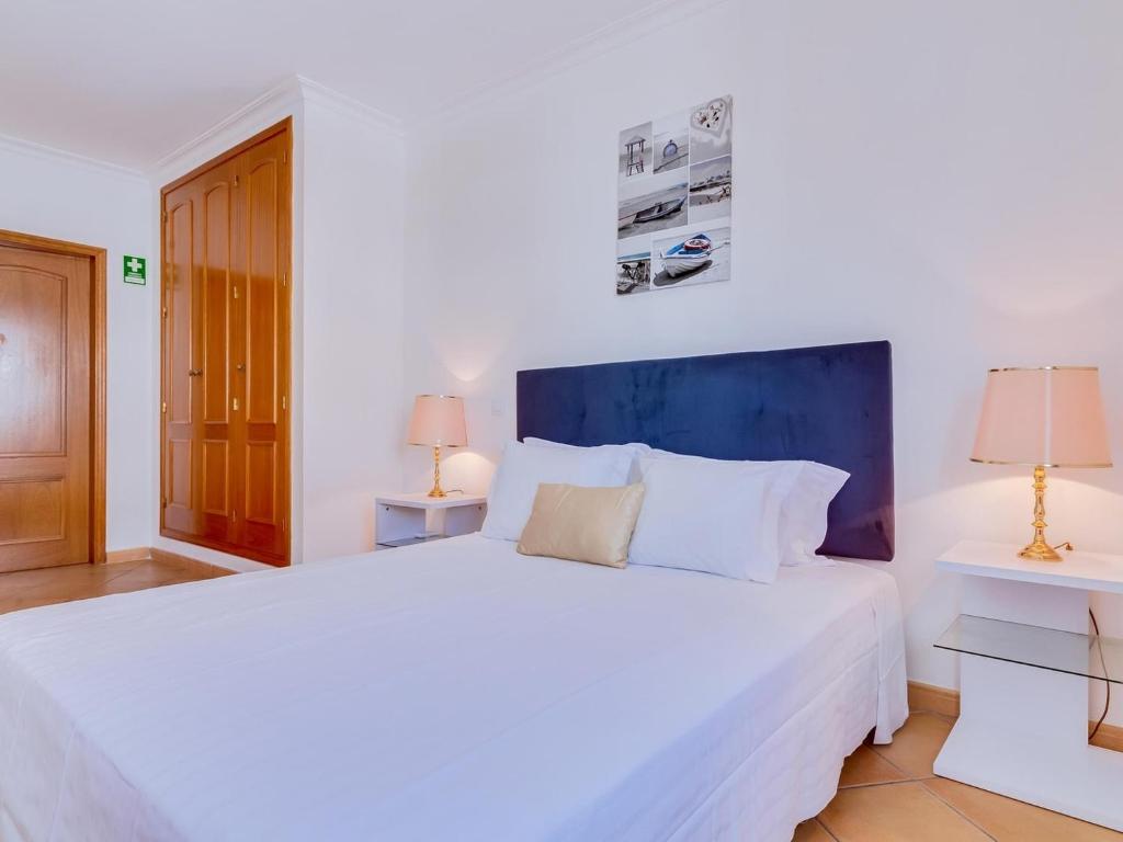 Colina Beach Holidays, 2 bdr Apartment Quarteira
