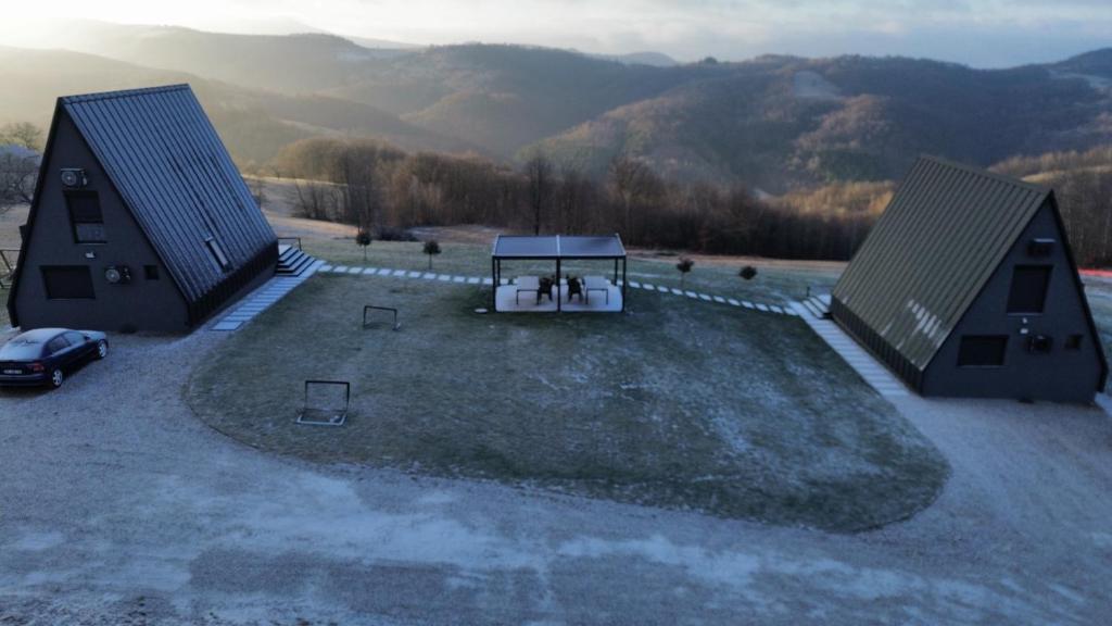 Een algemene foto van de bergen of uitzicht op de bergen vanuit het chalet