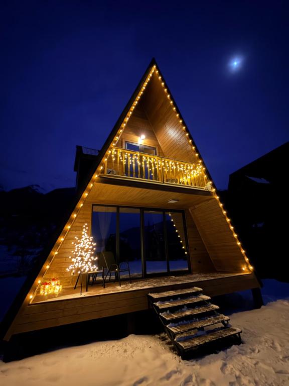 Budova, kde se chata nachází