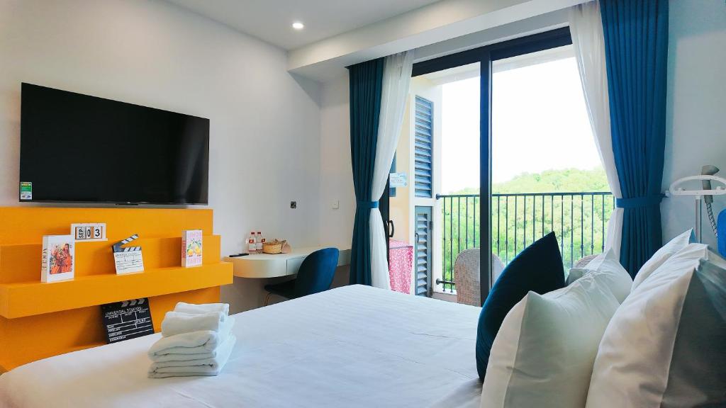 We Young Apartments by HOFs - Fireworks & Ocean view - 15